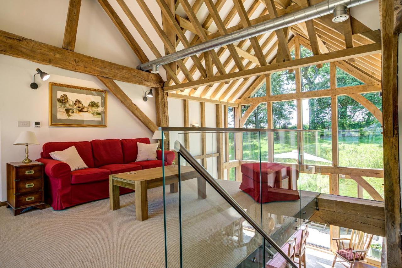 アンドーヴァー South Park Farm Barn Bed & Breakfast エクステリア 写真