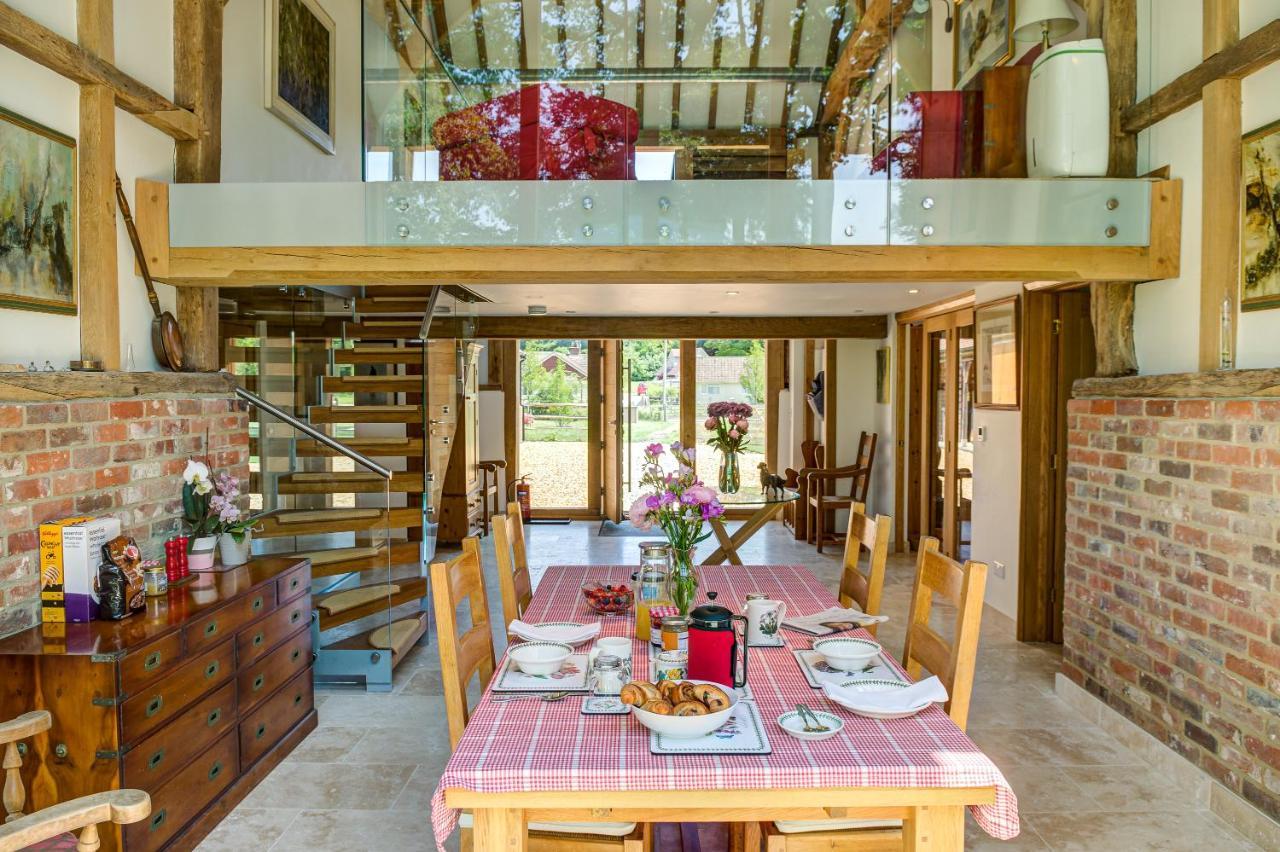 アンドーヴァー South Park Farm Barn Bed & Breakfast エクステリア 写真