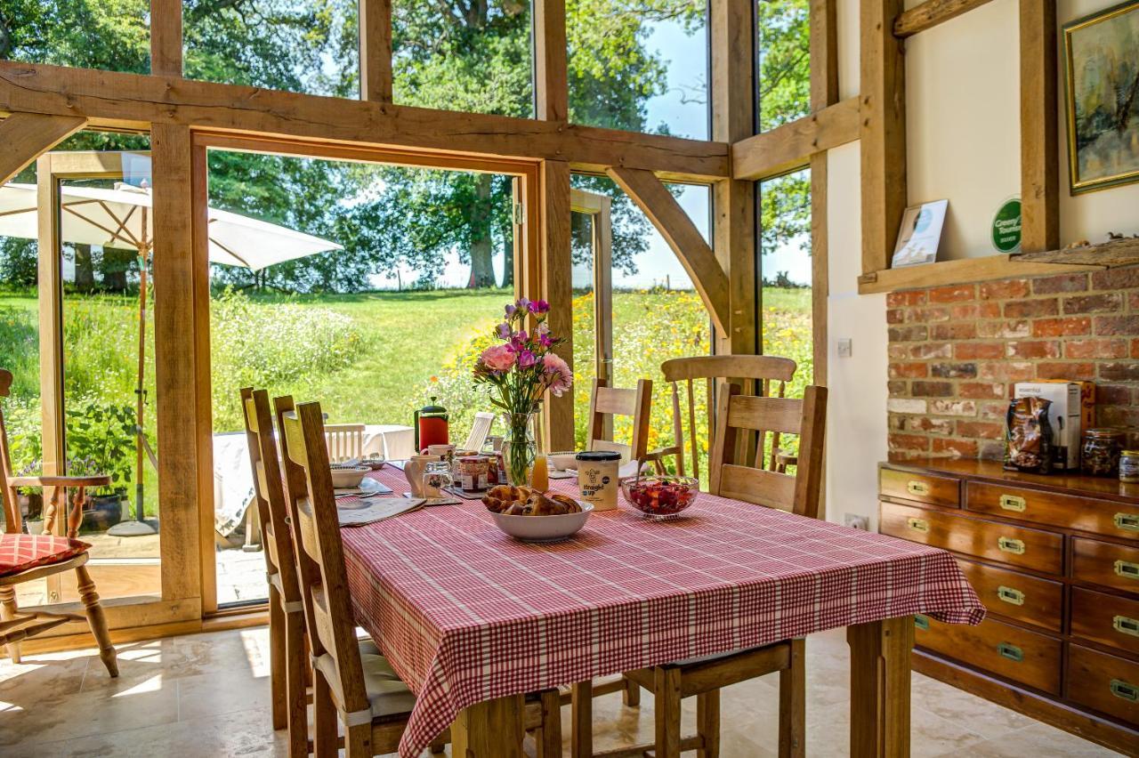 アンドーヴァー South Park Farm Barn Bed & Breakfast エクステリア 写真